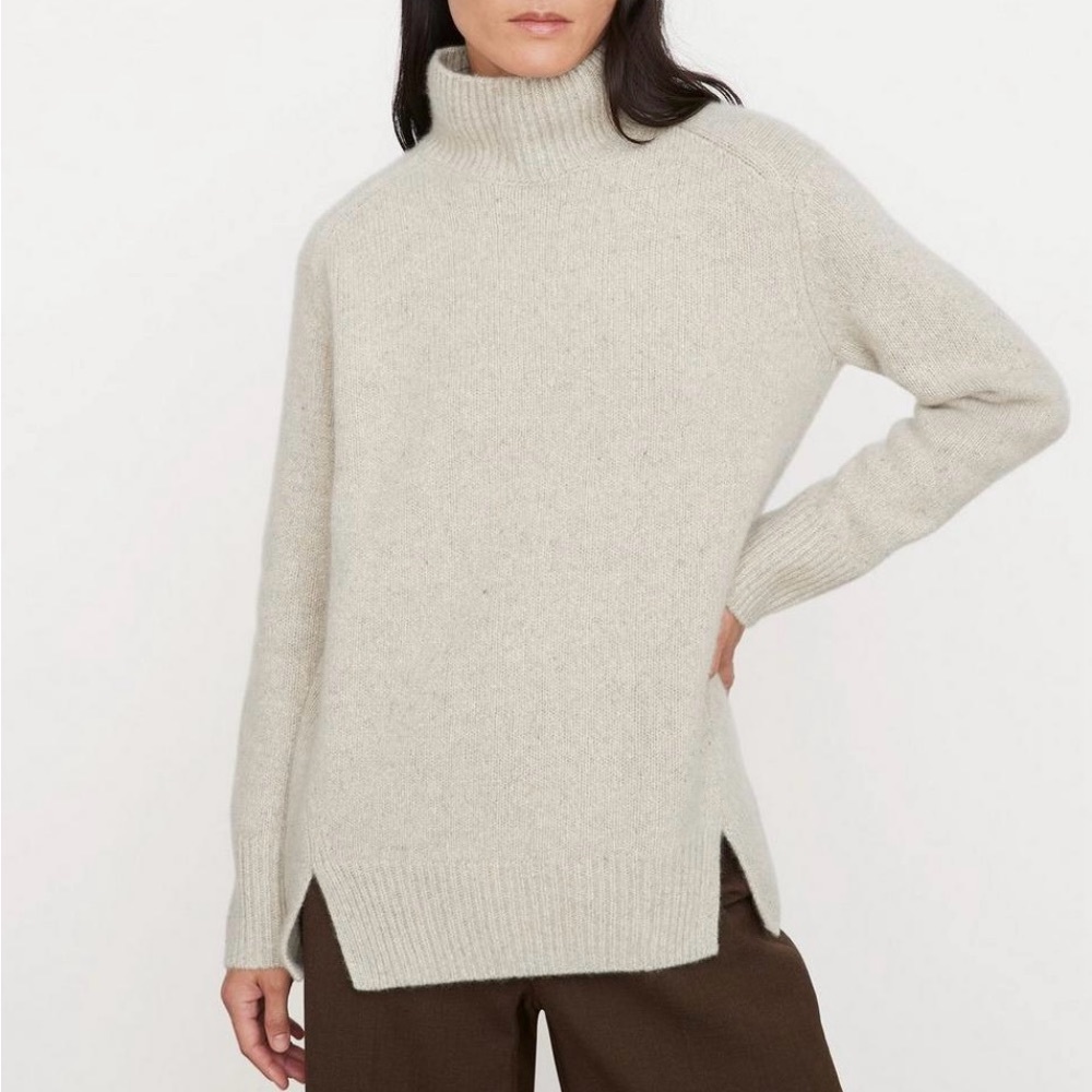 NWT Vince Donegal Cashmere Side-Slit Sweater in Biscuit Size XS